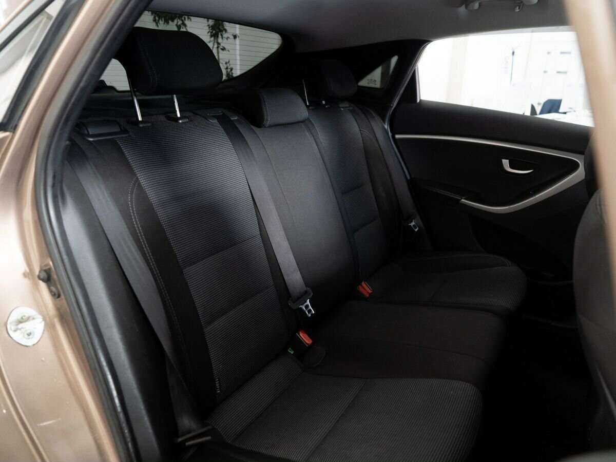 Hyundai i30, 2013 Фото №8