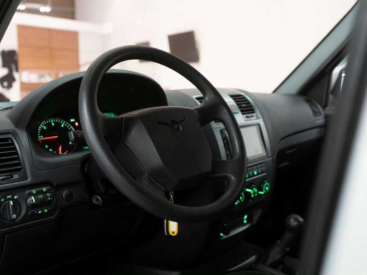 УАЗ Patriot, 2015 Фото №5