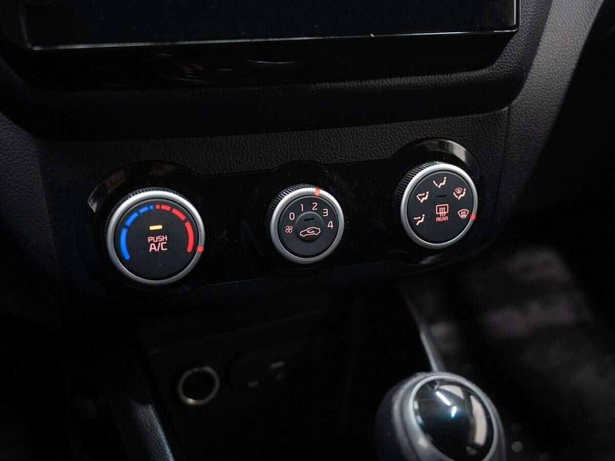 Kia Rio, 2017 Фото №22