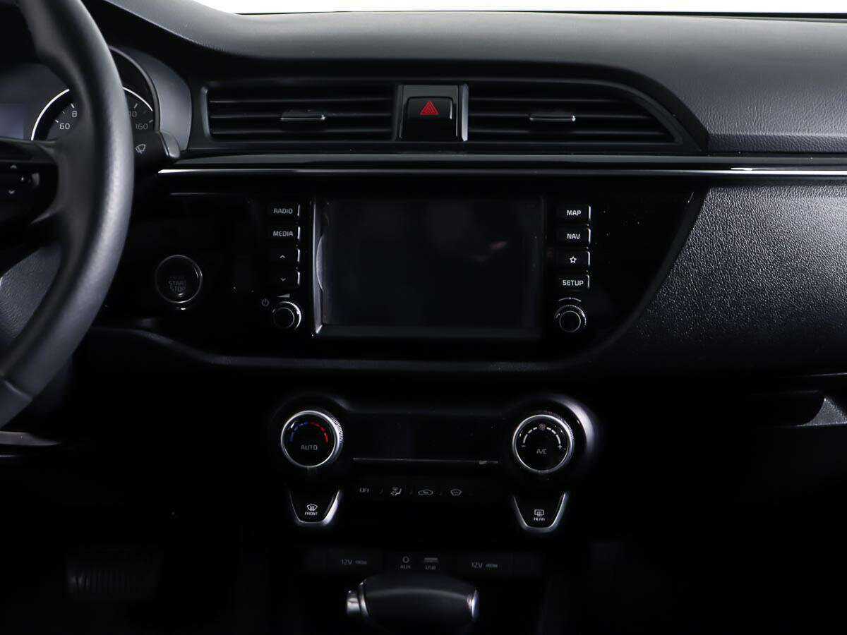 Kia Rio, 2017 Фото №12