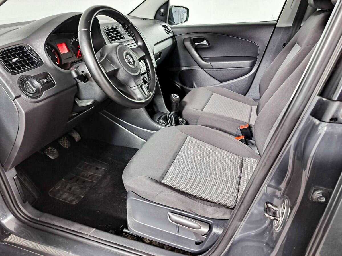 Volkswagen Polo, 2012 Фото №16