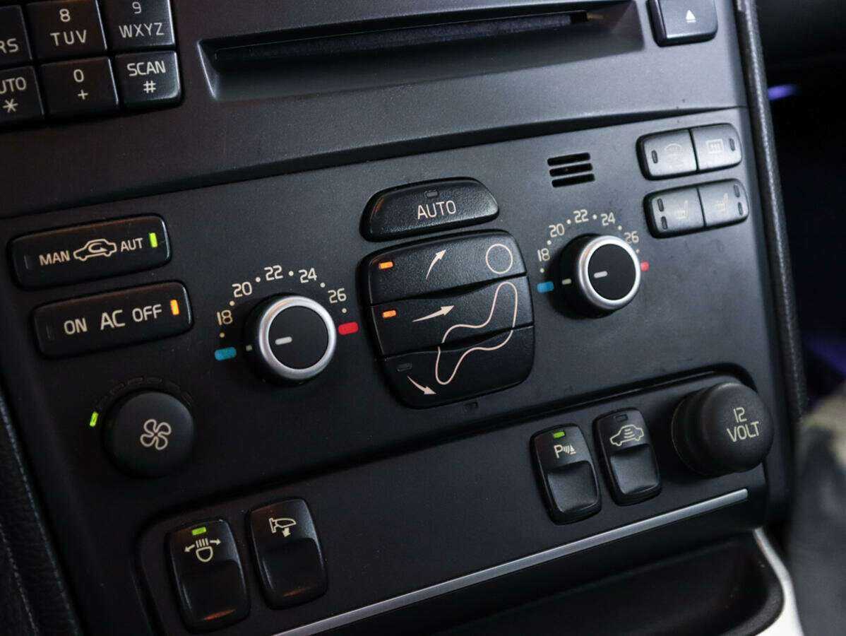 Volvo XC90, 2012 Фото №14