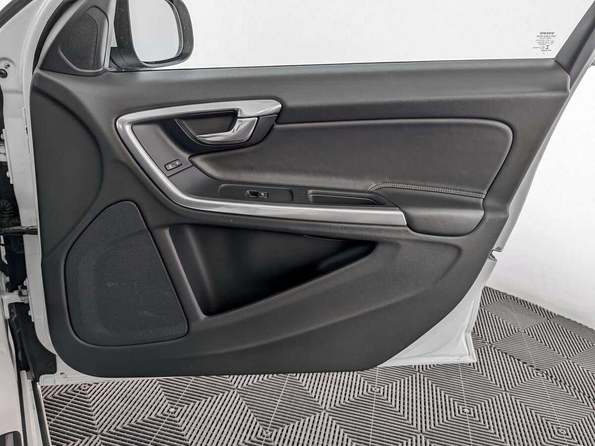 Volvo S60, 2015 Фото №20