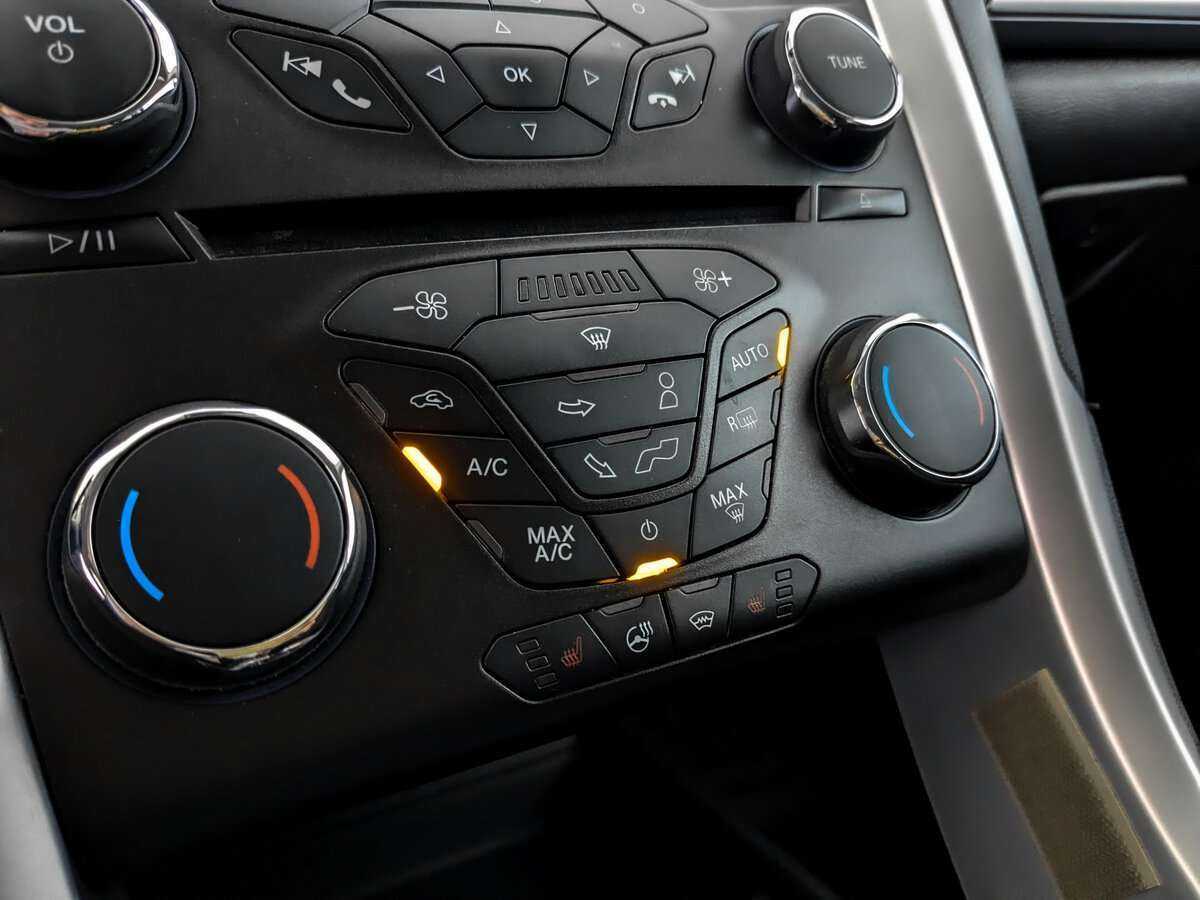 Ford Mondeo, 2017 Фото №21