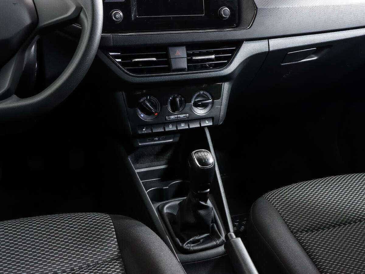 Volkswagen Polo, 2021 Фото №9