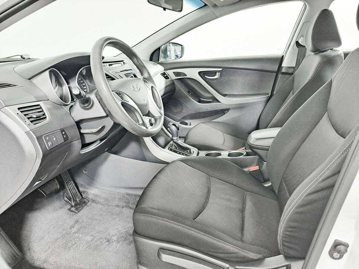 Hyundai Elantra, 2015 Фото №14
