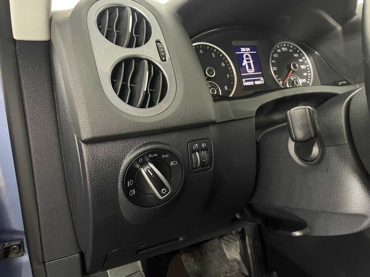 Volkswagen Tiguan, 2012 Фото №9