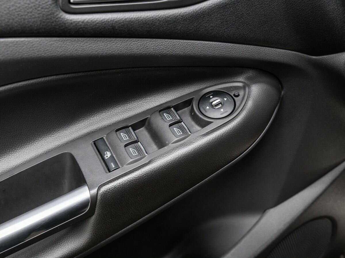 Ford Kuga, 2015 Фото №16