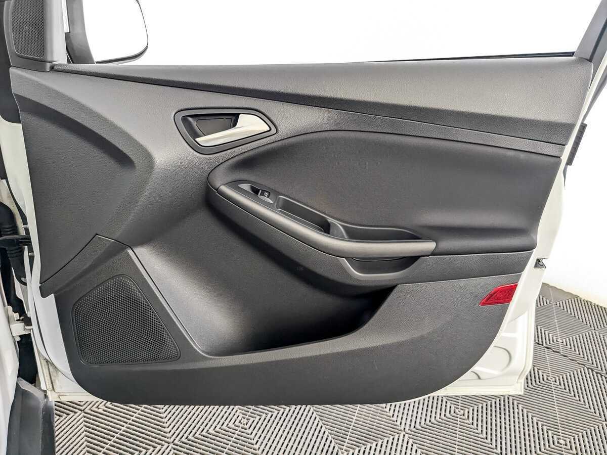 Ford Focus, 2018 Фото №21