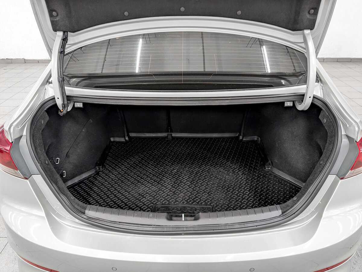 Hyundai Elantra, 2017 Фото №10