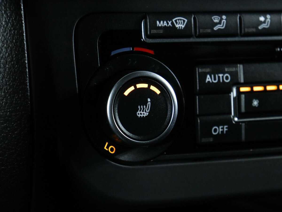 Volkswagen Tiguan, 2012 Фото №16