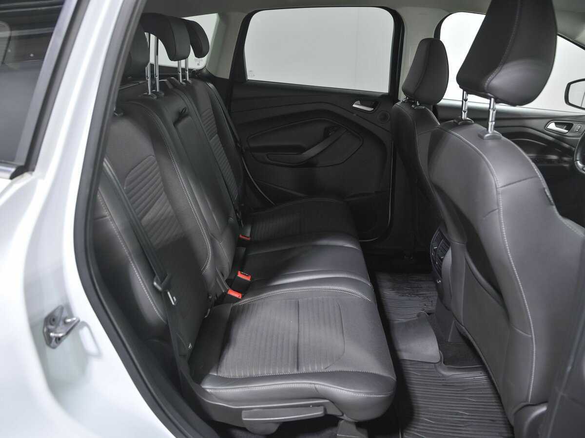 Ford Kuga, 2018 Фото №15