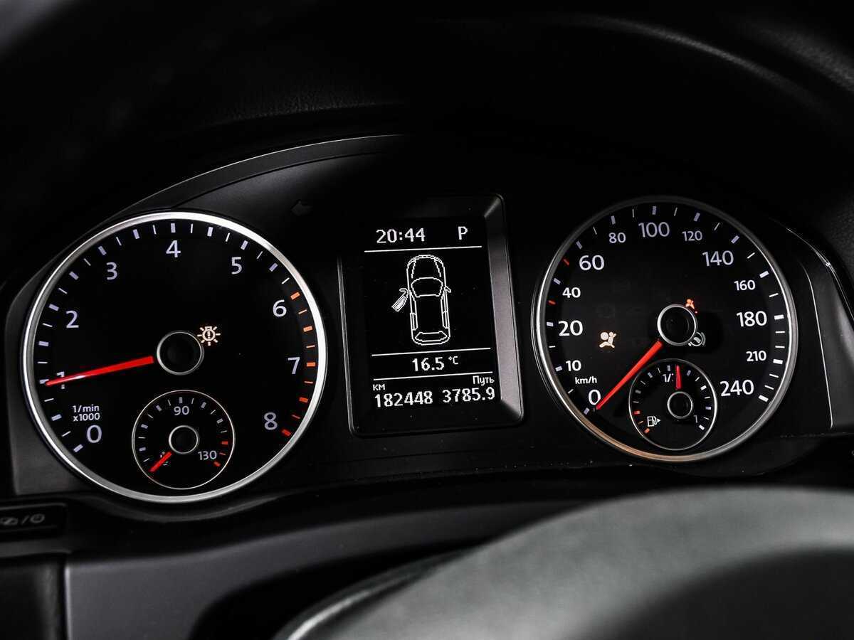 Volkswagen Tiguan, 2014 Фото №10