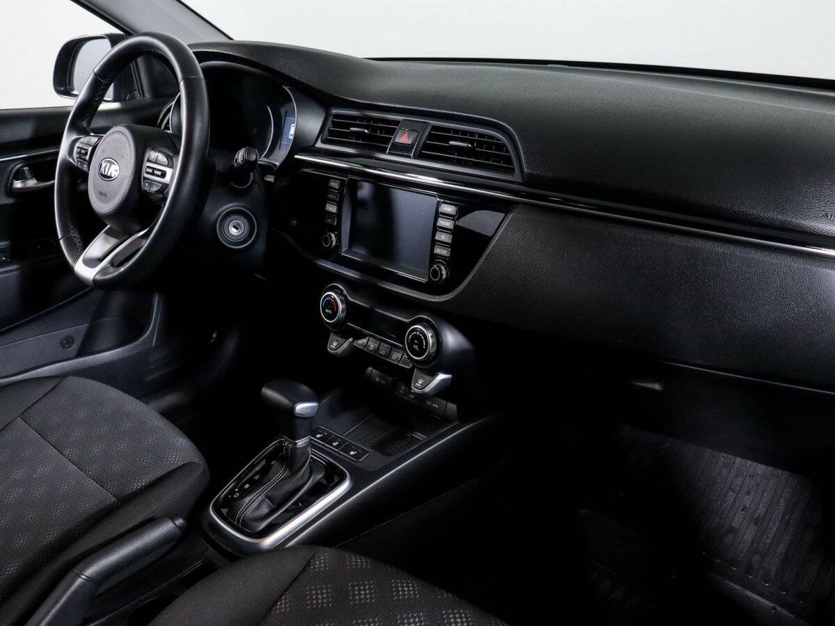 Kia Rio X-Line, 2020 Фото №9