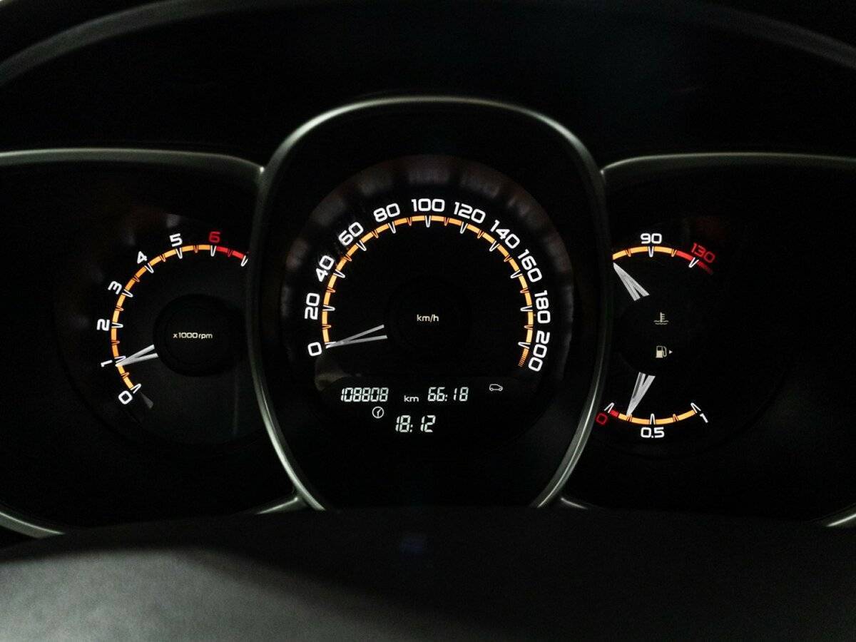 Lada (ВАЗ) Vesta SW, 2019 Фото №12