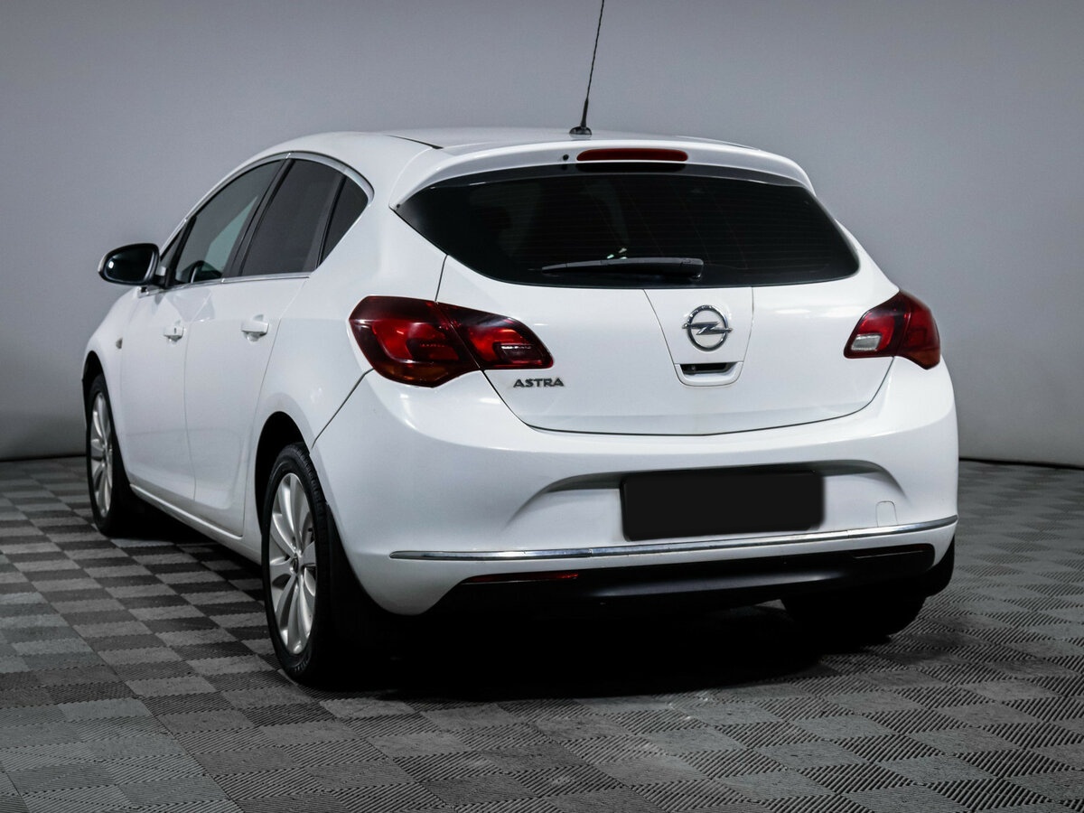 Opel Astra J Рестайлинг, 2014 Фото №6