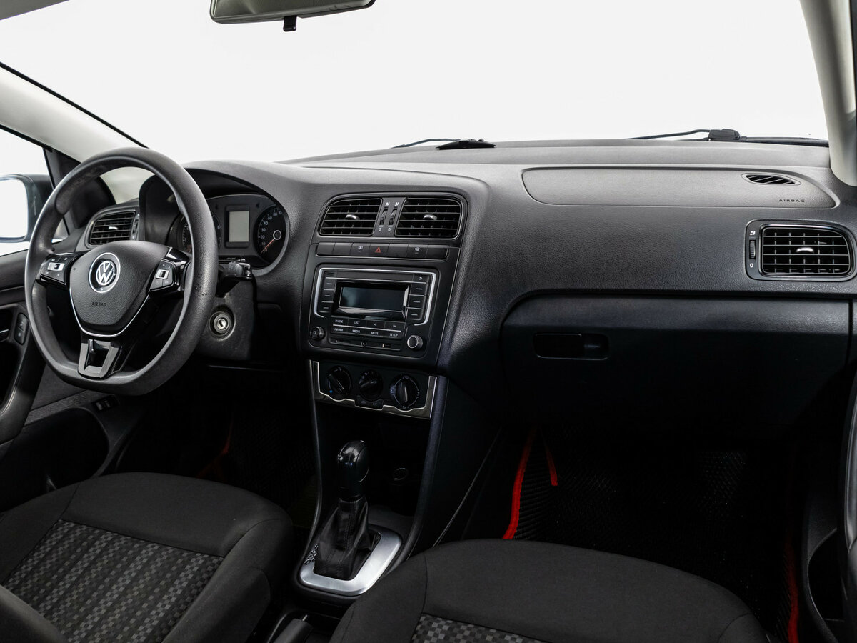 Volkswagen Polo V Рестайлинг, 2016 Фото №7