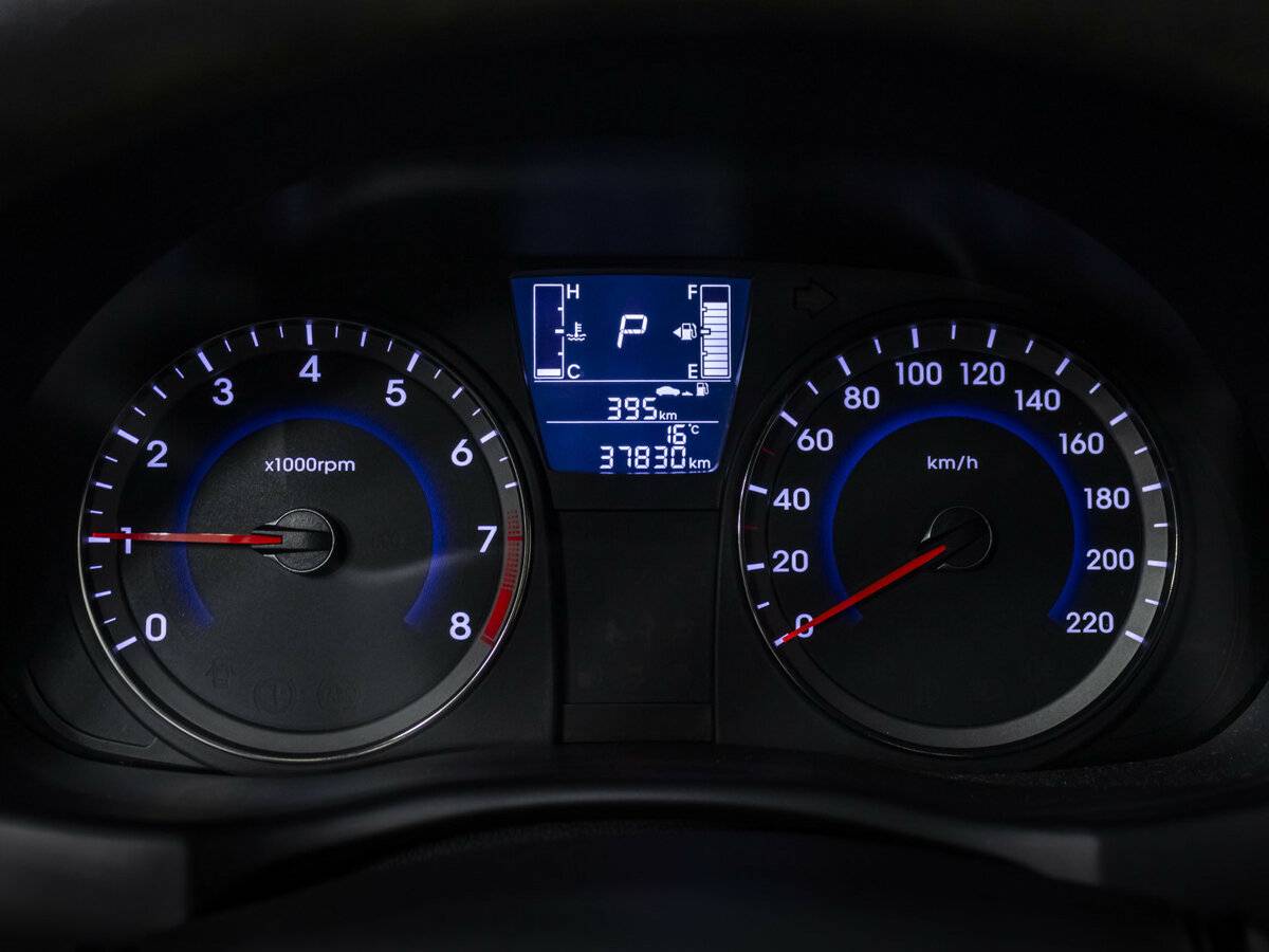 Hyundai Solaris I Рестайлинг, 2015 Фото №10